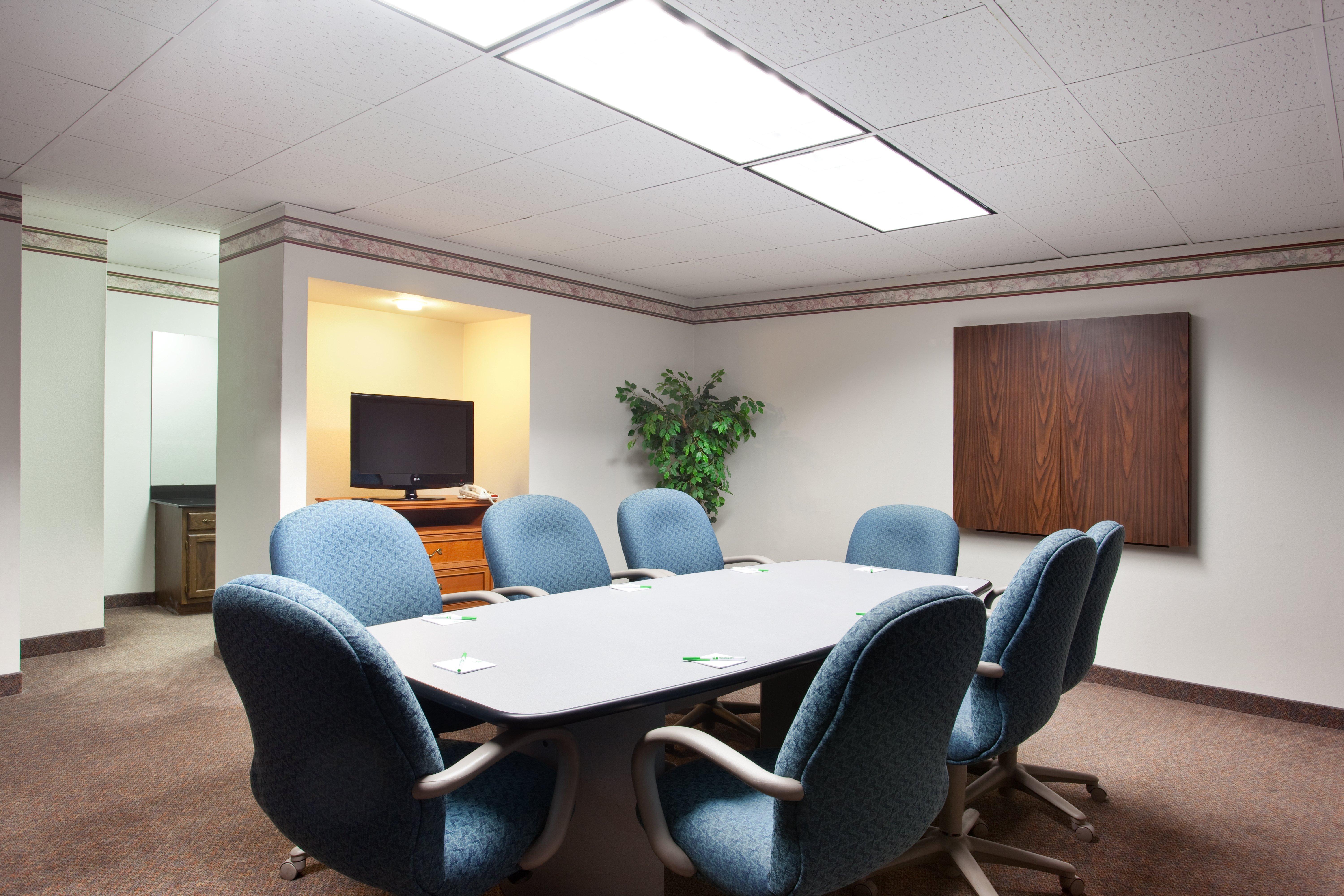 Holiday Inn Rockford By Ihg Buitenkant foto