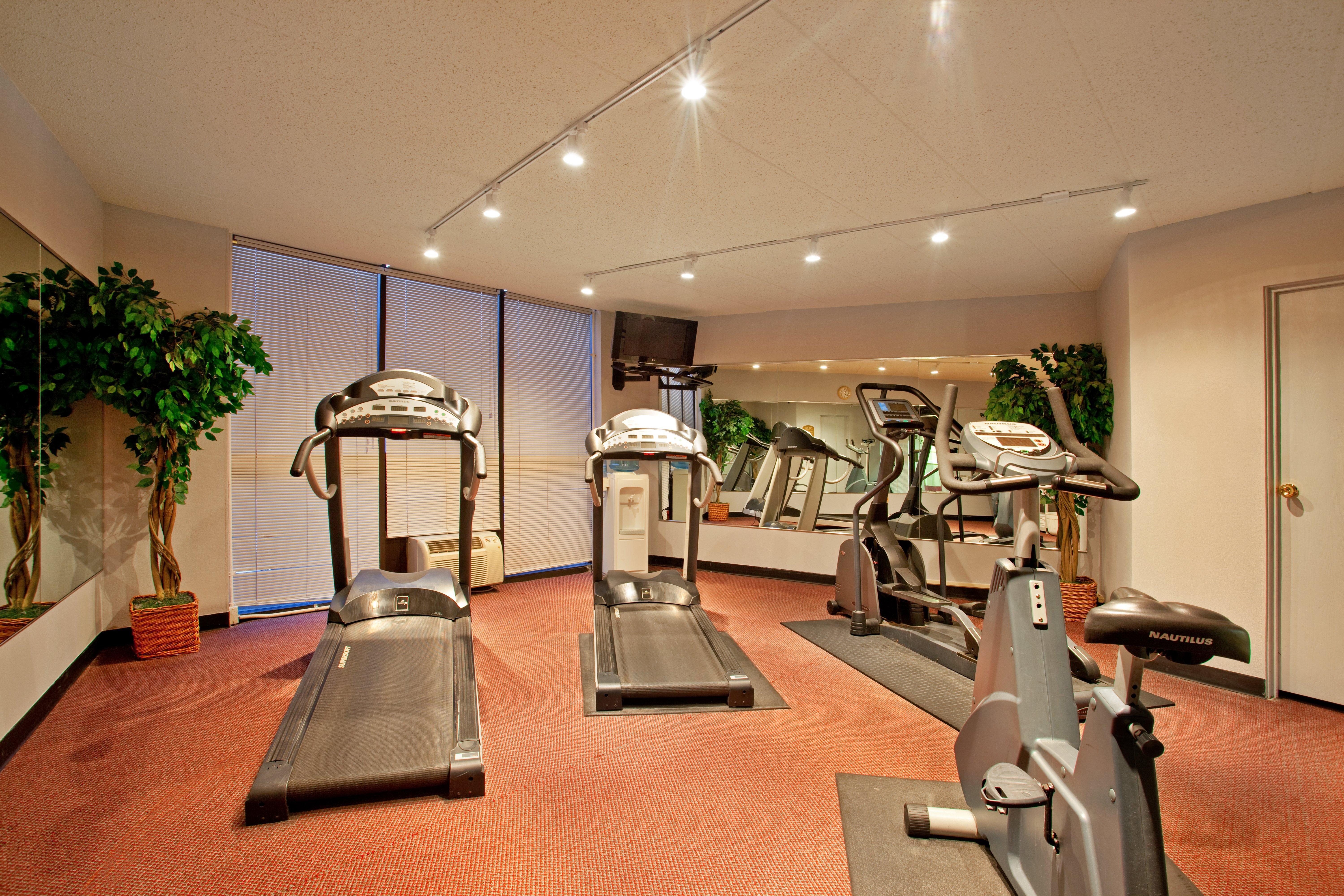 Holiday Inn Rockford By Ihg Buitenkant foto