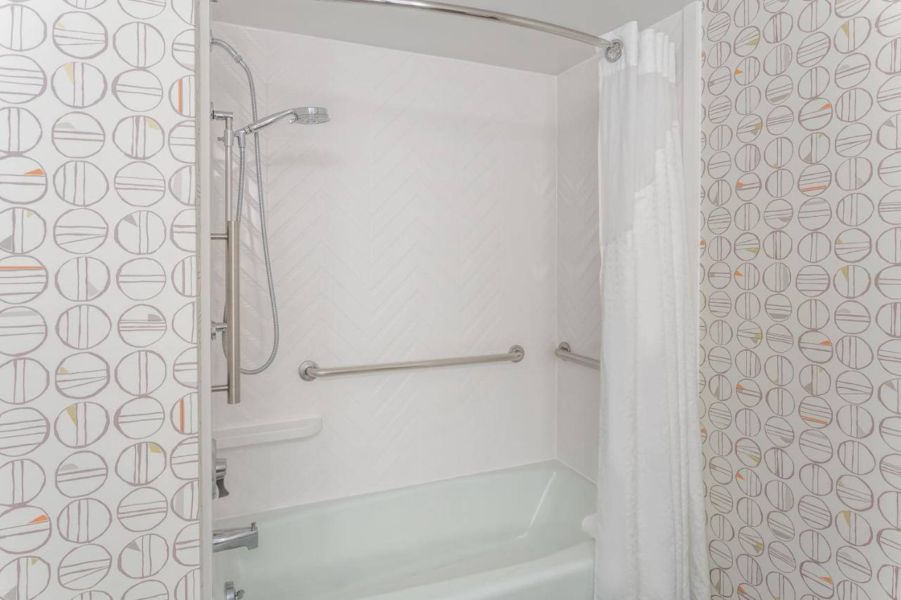 Holiday Inn Rockford By Ihg Buitenkant foto