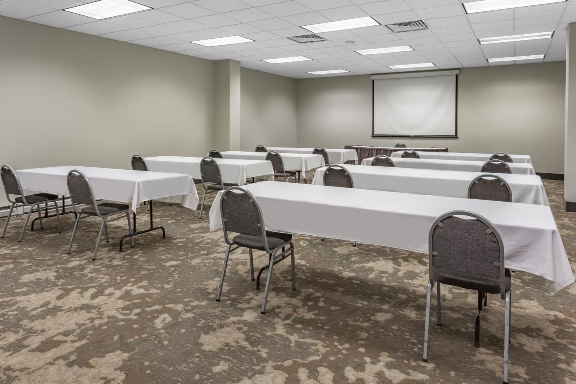 Holiday Inn Rockford By Ihg Buitenkant foto